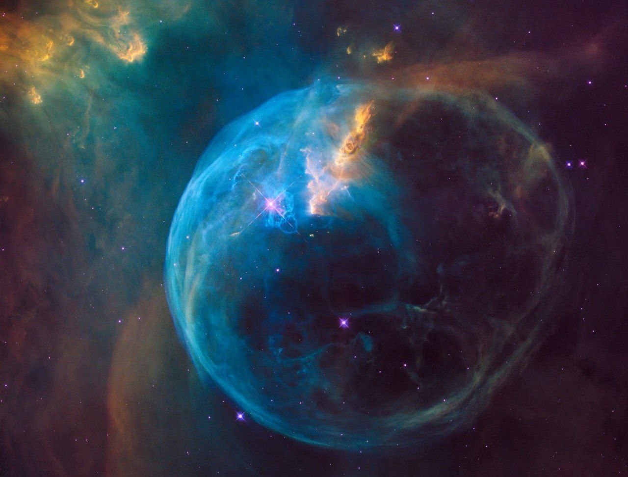 Ученый НАСА Джеймс Уэбб обнаружил новую необычно «пушистую» планету
