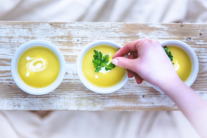 2 элементарных способа приготовить сырный суп, справится даже школьник