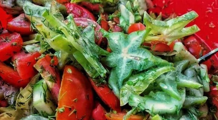 Как сделать салат из экзотической карамболы обыденным блюдом