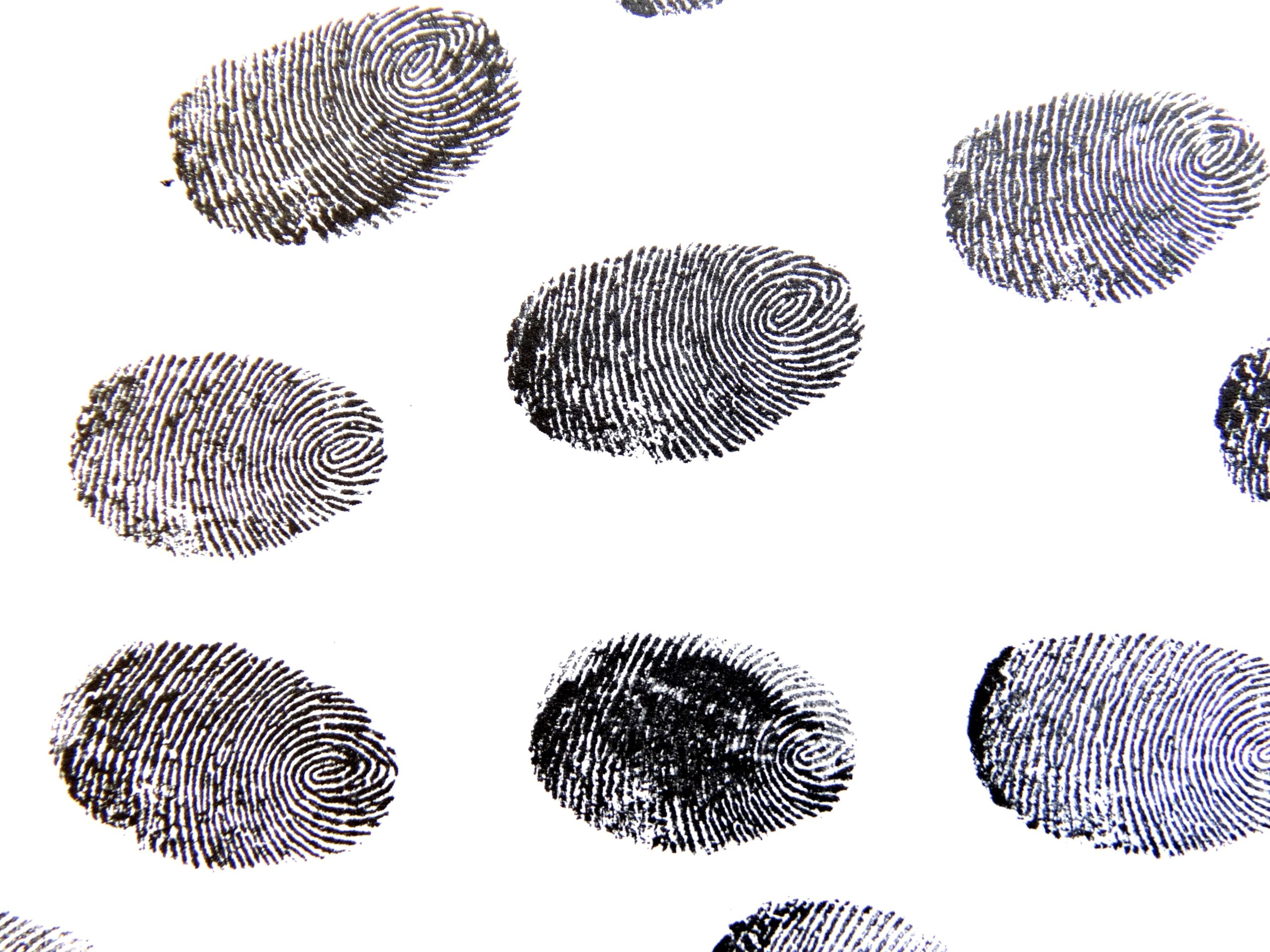 Новое открытие:  криминалисты сомневаются в уникальности отпечатков пальцев
