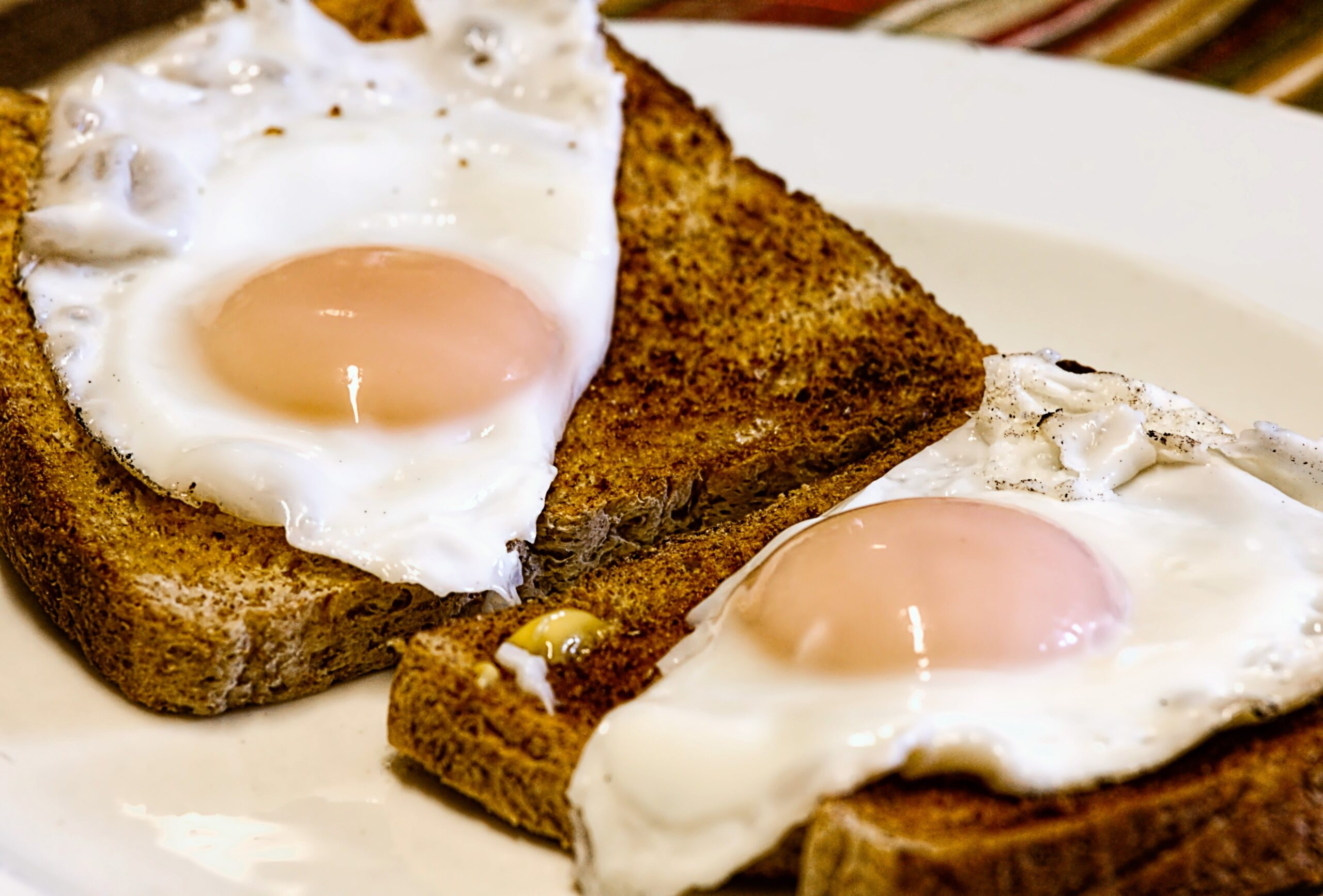 Здоровье зависит от завтрака! Как готовить яйца правильно