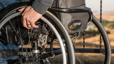 Уход за инвалидами: как получить компенсацию и поддержку от государства