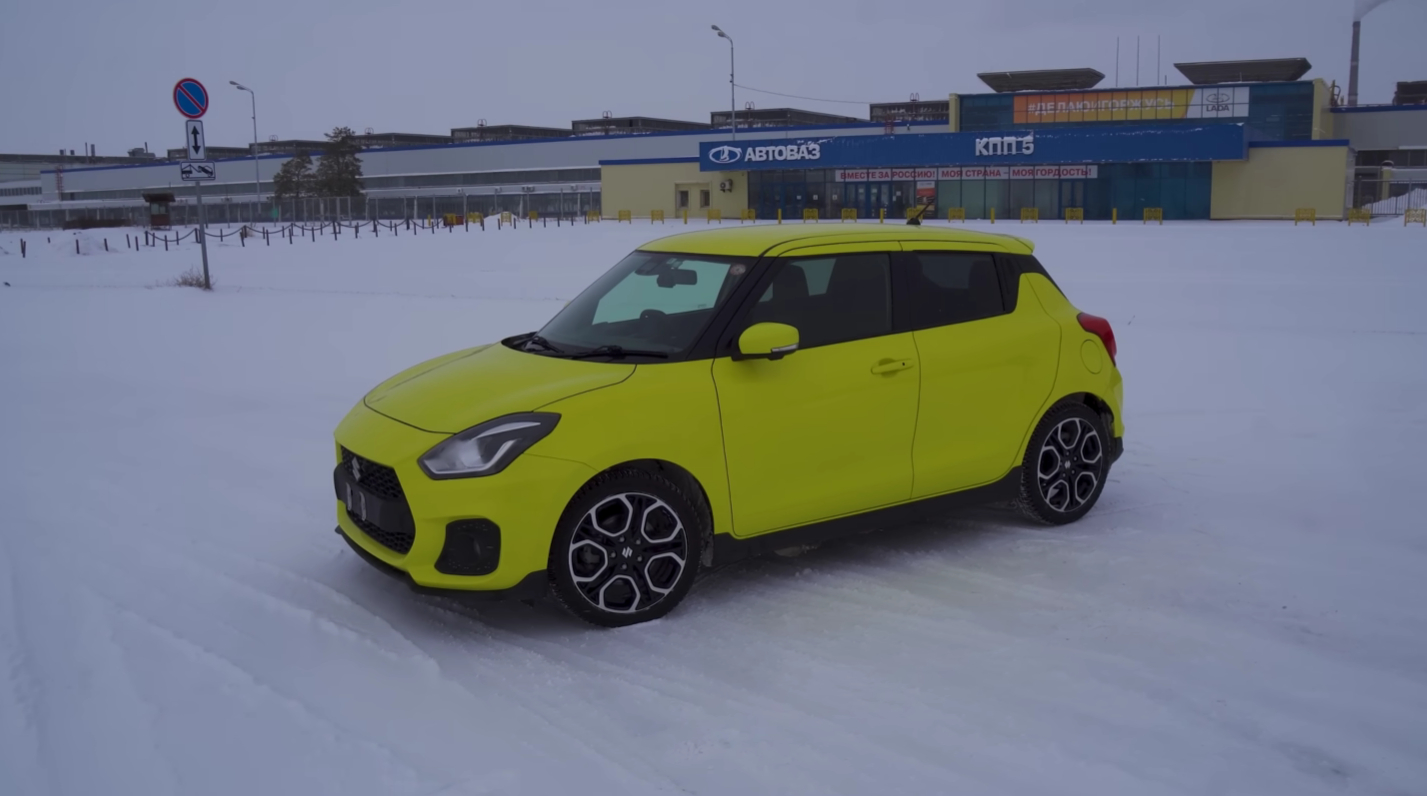 Легендарный хэтчбек Suzuki Swift вернулся в РФ с низкой ценой и новыми функциями