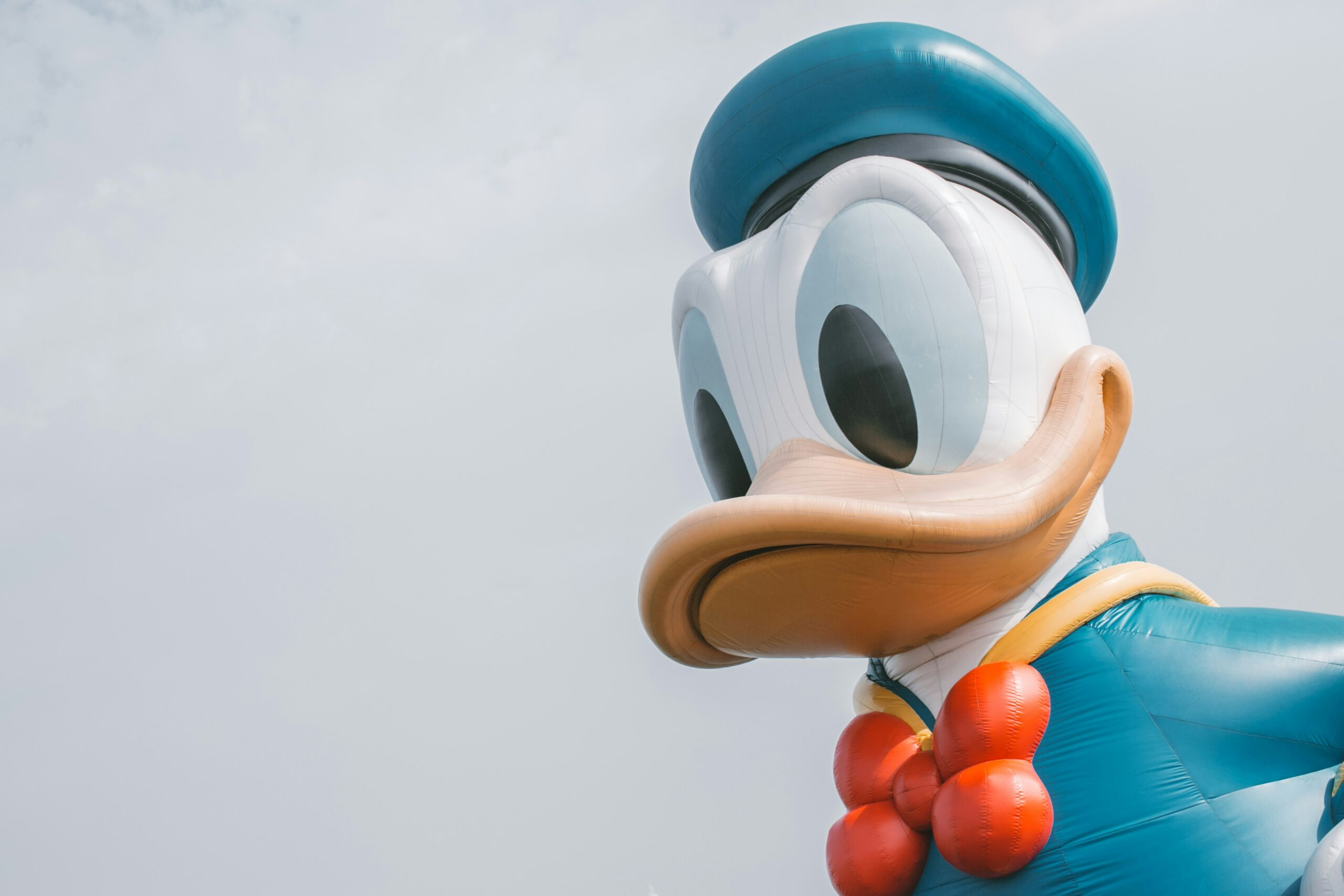 Disney проводит массовые увольнения: сотни сотрудников потеряли работу