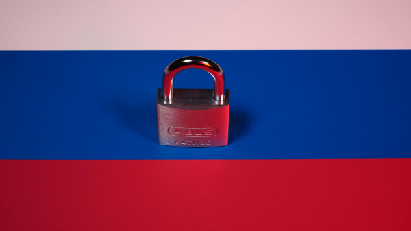 Горелкин: нацмессенджер заменит WhatsApp* в России