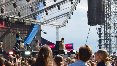 Музыка вопреки дождю: VK Fest 2025 объединил тысячи гостей в Петербурге