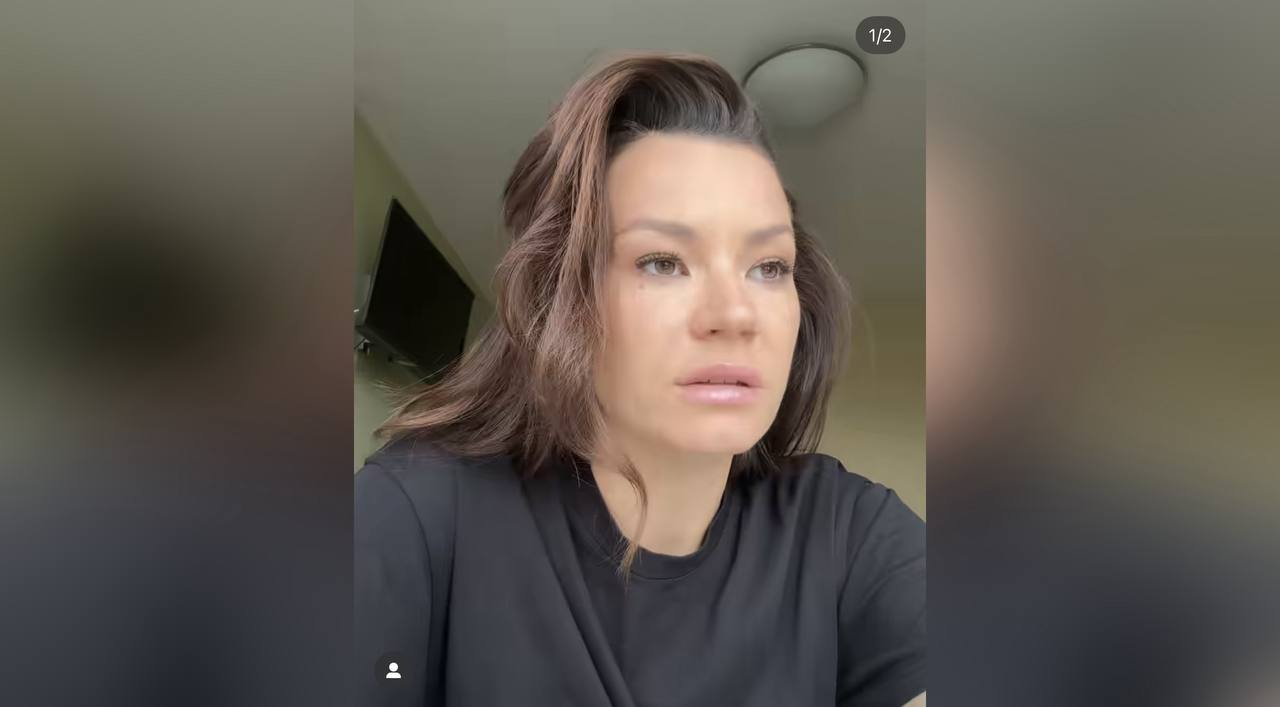 Беременная Ида Галич снялась без одежды и со змеей