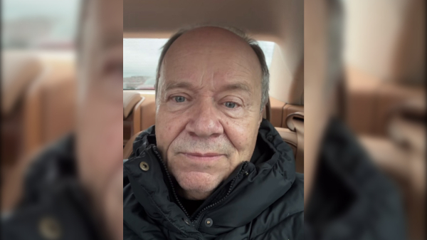 «Еду на работу»: Алексей Маклаков опроверг слухи о пороке сердца