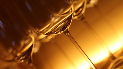 Стало известно, в какой из двух столиц пьют чаще