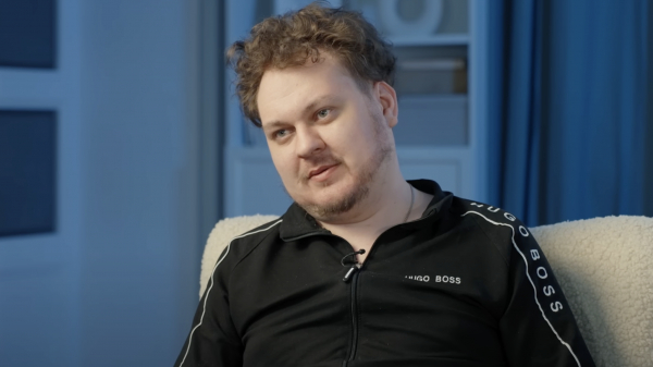 Блогер Юрий Хованский продал свою трешку со скидкой в 15 миллионов