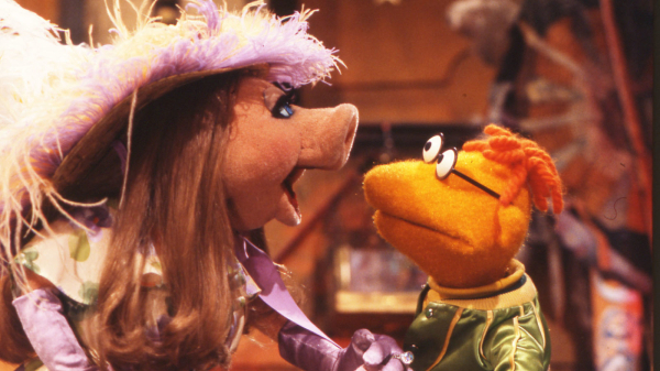 Дженнифер Лоуренс и Эмма Стоун готовят фильм о звезде «Маппет-шоу»