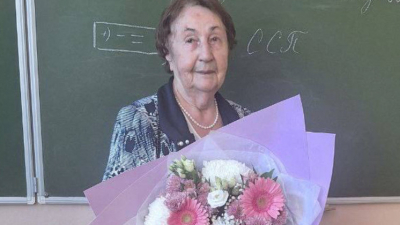 Учительницу из мончегорского лицея №1 назвали Заслуженным учителем Российской Федерации