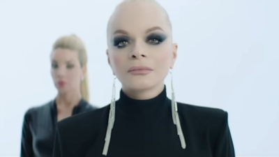 Зрители отказываются от концертов Долиной из-за скандала с квартирой