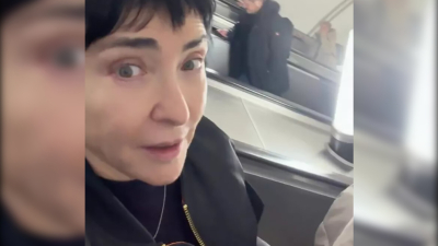 Певица Лолита Милявская впервые за 10 лет прокатилась в московском метро