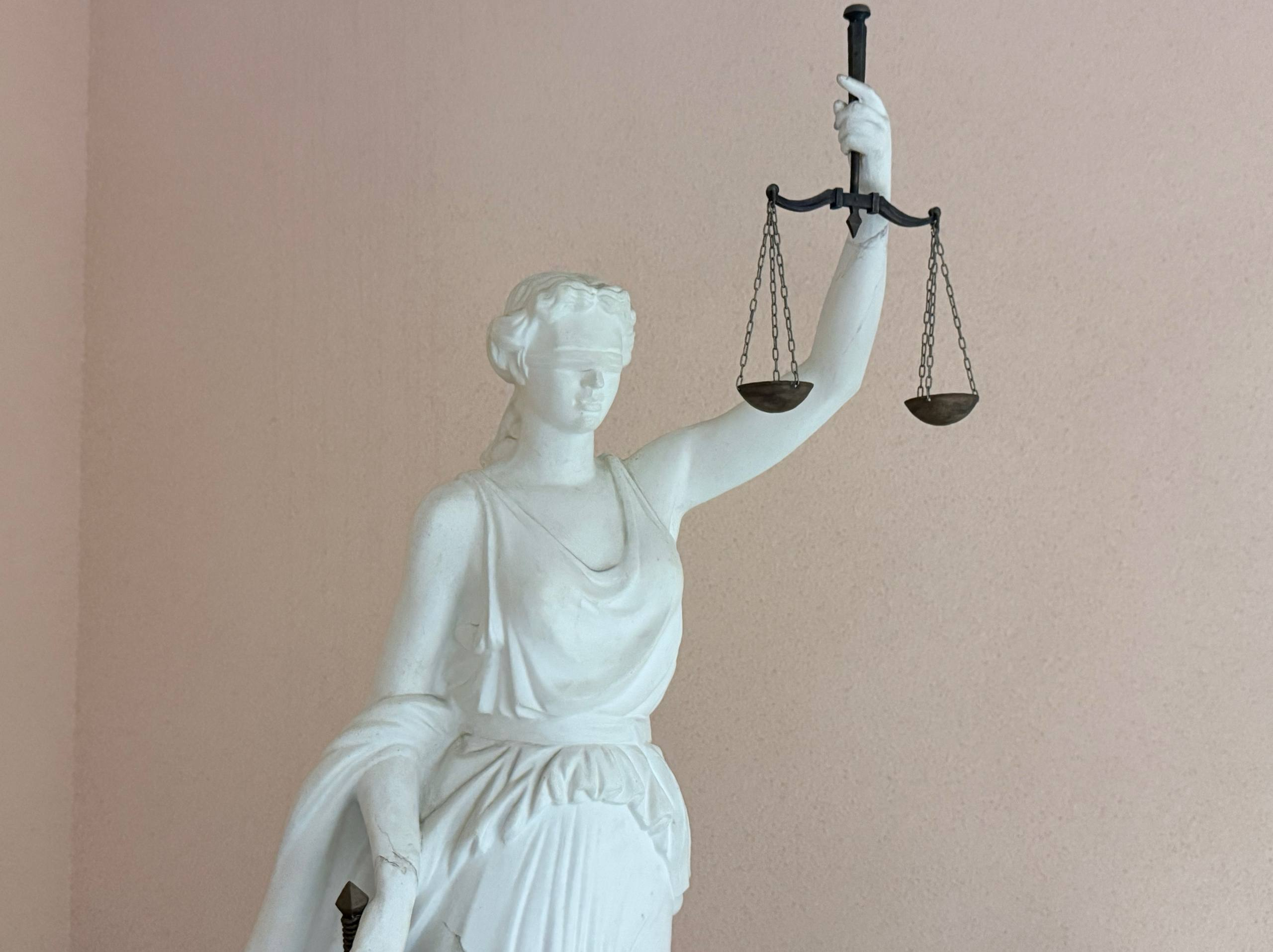 Старинный дом Тимура Бекмамбетова может уйти с молотка по решению суда