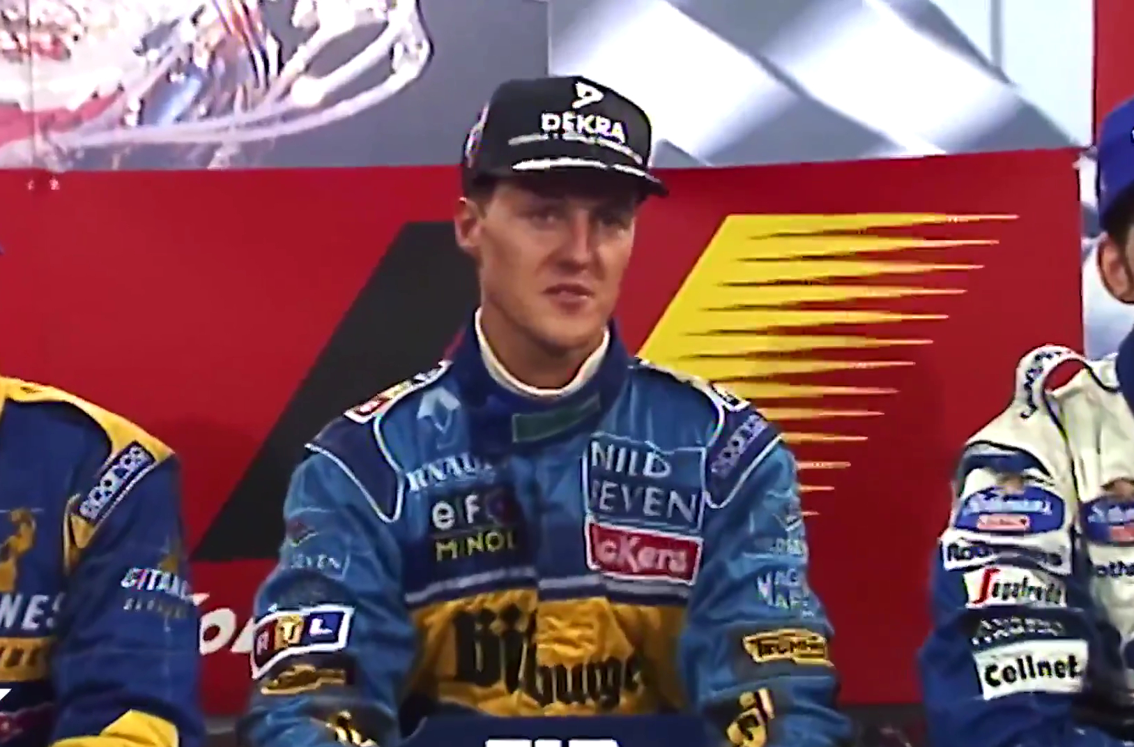 Михаэль Шумахер начал передвигаться на инвалидной коляске после долгой неподвижности