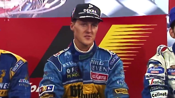 Михаэль Шумахер начал передвигаться на инвалидной коляске после долгой неподвижности