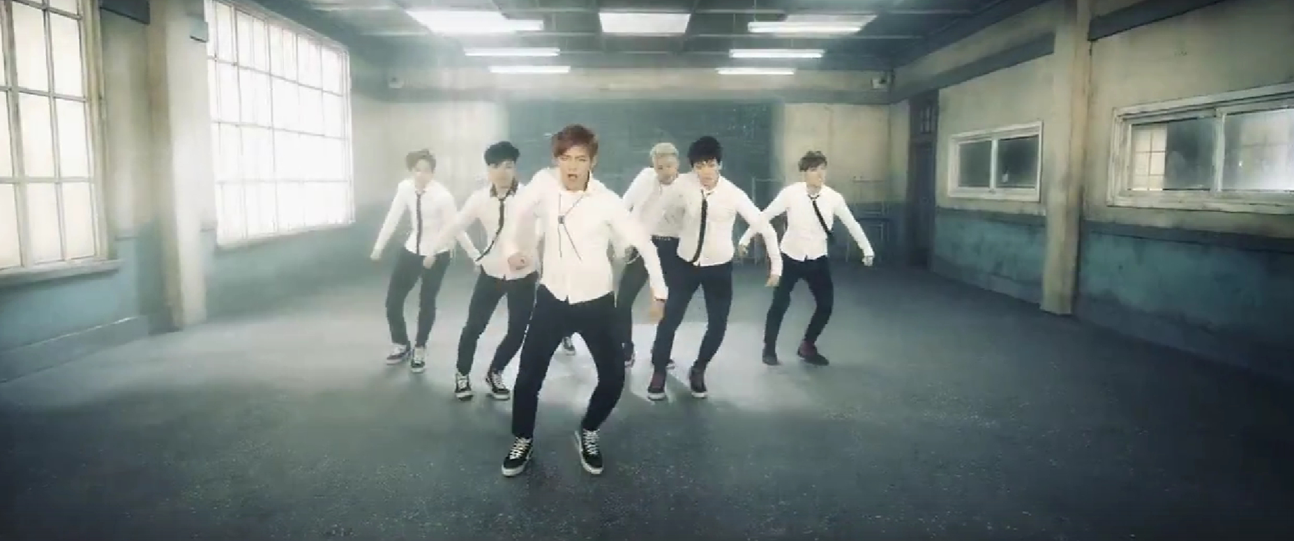 Участники корейской группы BTS вернутся на сцену после службы в армии