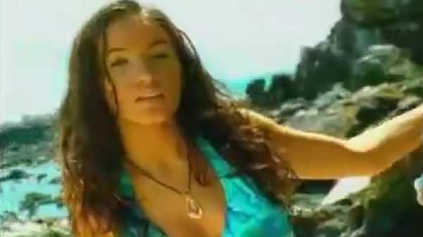 Виктория Дайнеко пришла на светский вечер в Москве с дочерью и новым мужем