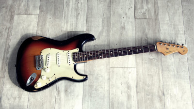 Инструмент экс-гитариста Pink Floyd установил ценовой рекорд на торгах в Лондоне