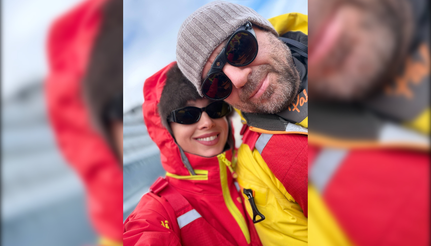 Полина Диброва показала кадры своего купания в проруби на Байкале