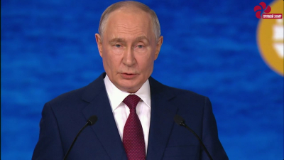 Путин на ПМЭФ отметил важность отечественных цифровых платформ