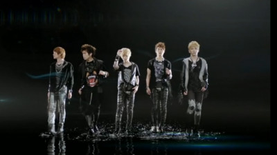 Минхо из SHINee взял бронзу на международном триатлоне